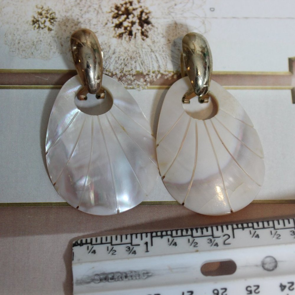 🍓🍓1980's Vintage Abalone Shell Mother Of Pearl Oval Statement Earrings - Picture 6 of 12